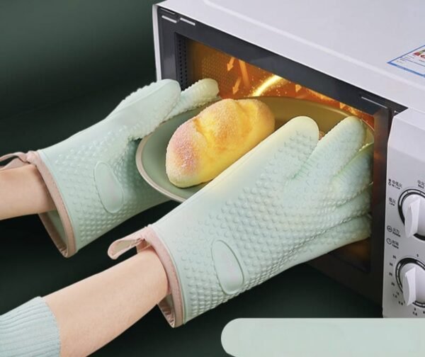 5 Layer Silicon Gloves - Image 7